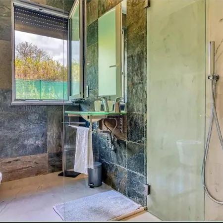 Βίλα Seasintra - Your Exclusive Retreat With Unrivalled Privacy And Oceanic Vistas